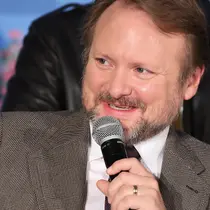 Glass Onion: Rian Johnson ficou irritado com título Um Mistério Knives Out;  entenda