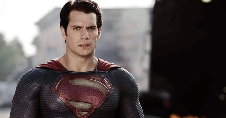 Henry Cavill confirma retorno ao papel de Superman nos cinemas