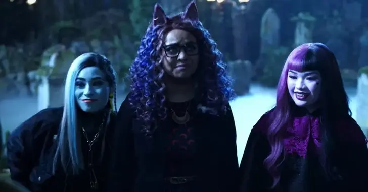 Monster High não escapa do raio live-action em teaser de novo