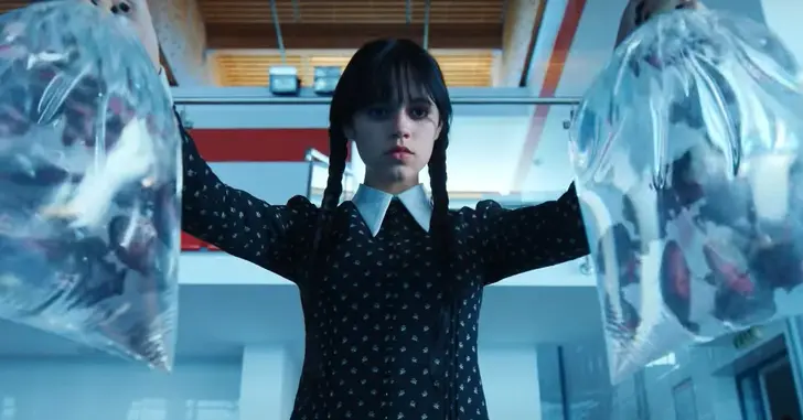 Família Addams: Netflix divulga trailer de Wandinha, série de Tim Burton