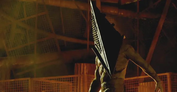 Silent Hill (filme) cena do Pyramid Head 