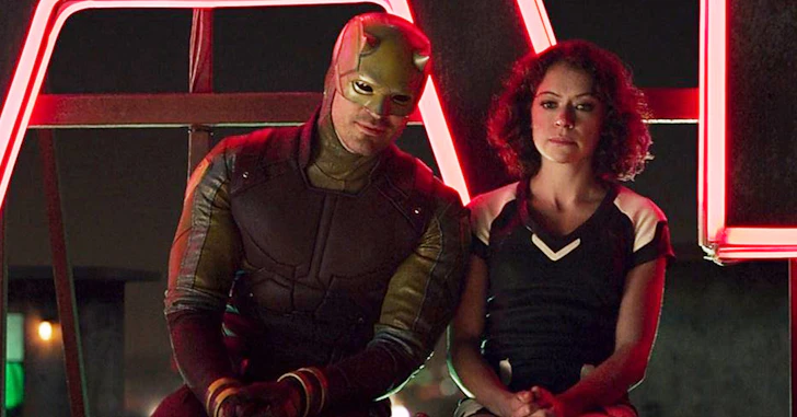Séries TV Show BR on X: Charlie Cox como Demolidor em novos posteres  oficiais de 'She-Hulk'.  / X