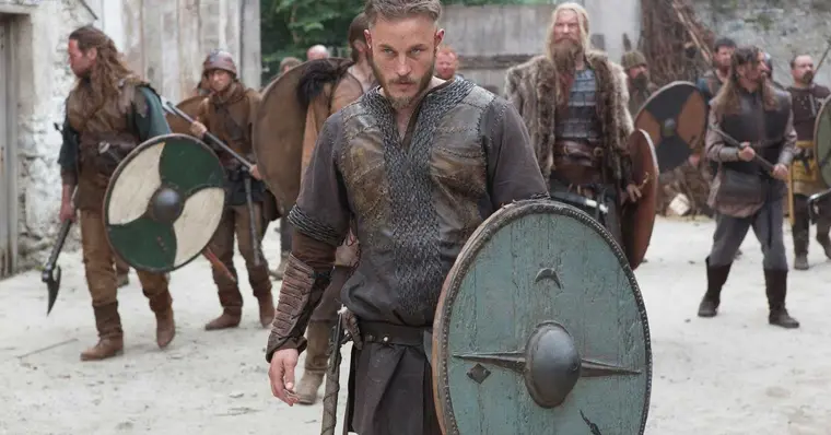 Como o viking Ragnar Lothbrok morreu na vida real?  Ragnar lothbrok vikings,  Vikings ragnar, King ragnar