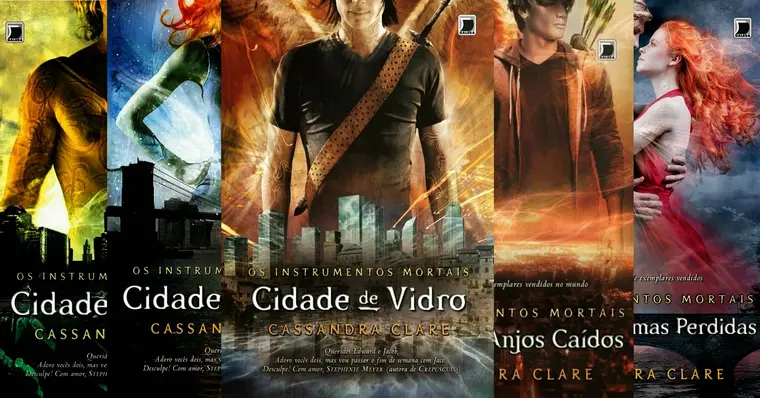 Os LIVROS que você precisa ler para entender HOUSE OF THE