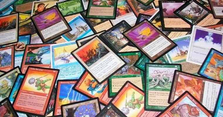 10 Jogos de Tabuleiro e Cartas baratinhos pra quem não quer gastar muito!