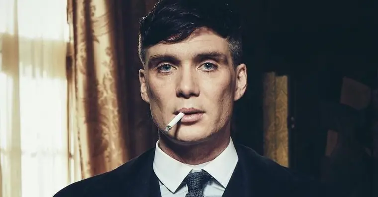 Peaky Blinders é uma série em que uma família de gângsters vai te