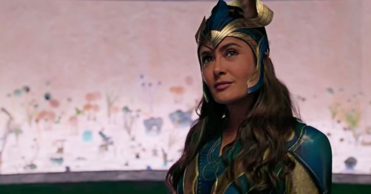 Eternos: Salma Hayek explica porque Ajak será uma mulher no filme