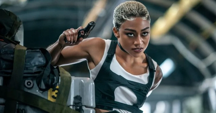 Tati Gabrielle negocia papel no filme Mortal Kombat 2